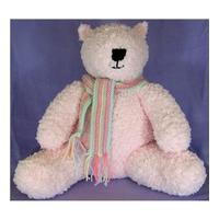 Hand-knitted soft OMG bear