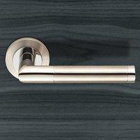 Steelworx SWL1192 Treviri Lever Latch Handles on Round Rose