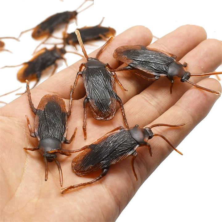 1pcs Prank Funny Trick Joke Toys Lifelike Model Simulation Fake Cockroach Toys Kids Children Props