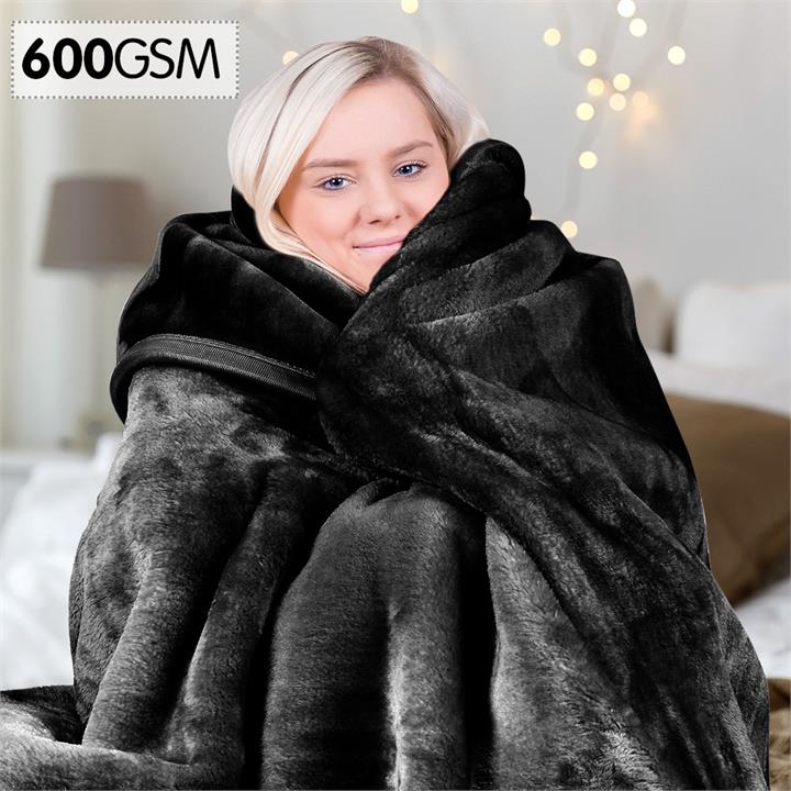 600GSM Double-Sided Black Queen Size Faux Mink Blanket