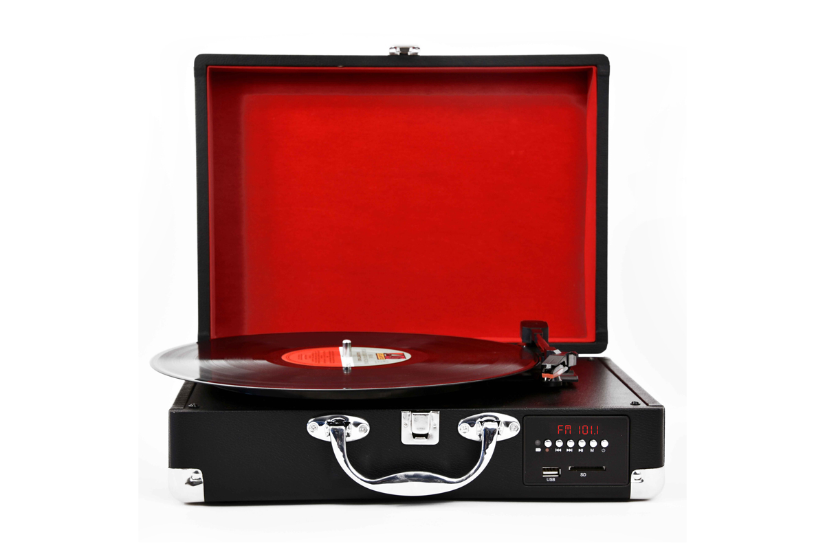 Lenoxx Suitcase Turntable with FM Radio and USB/SD (TT620)