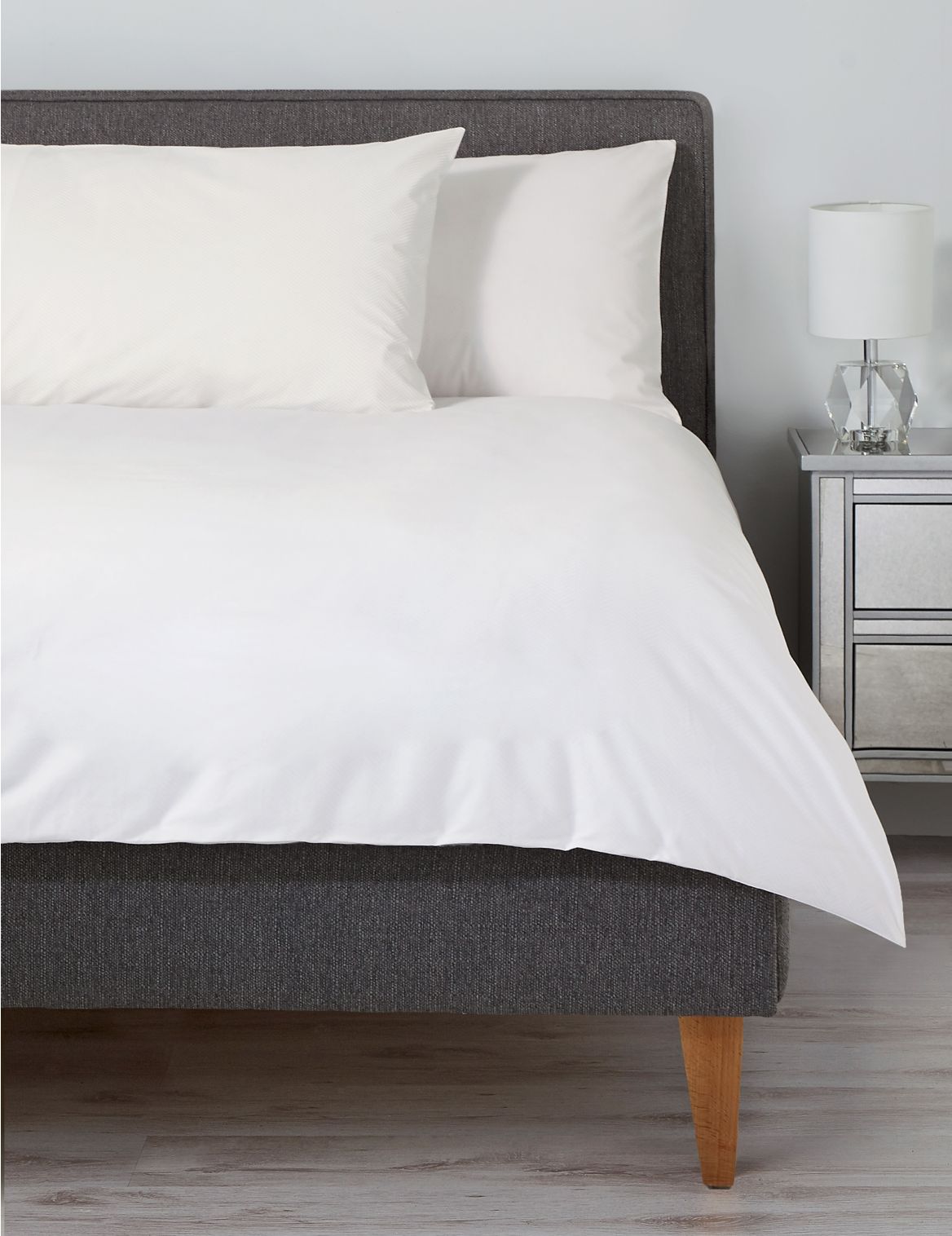 Marks & Spencer Herringbone Bedding Set - White - SGL