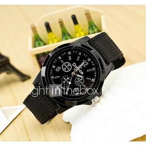 Men's Quartz Wrist Watch / Military Watch Casual Watch Fabric Band Charm Black / Blue / Green