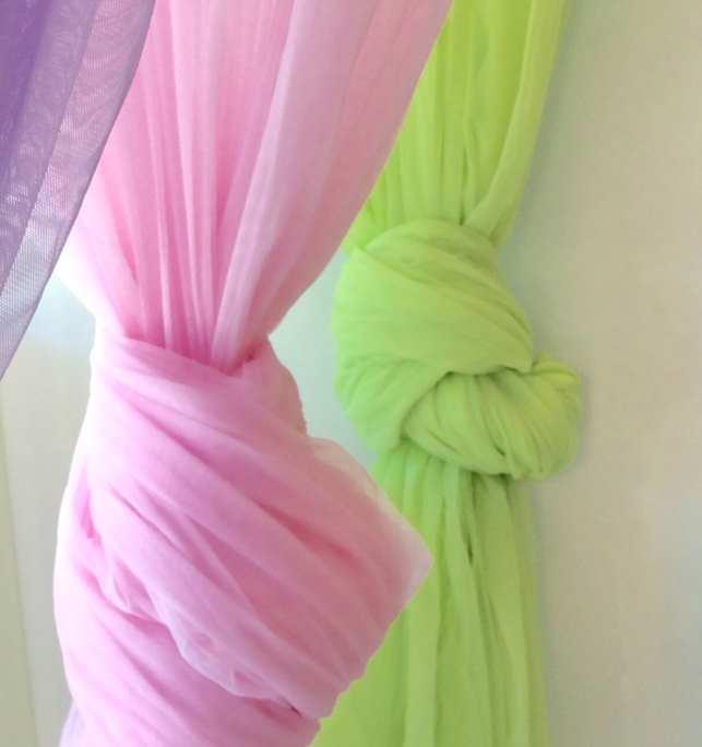 Mosquito Net Lime with Pom Pom Trim