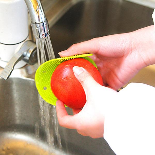 Multi-function Double Sides Vegetable Fruit Brush Potato Carrot Cleaning Brush Heat Insulation Mat