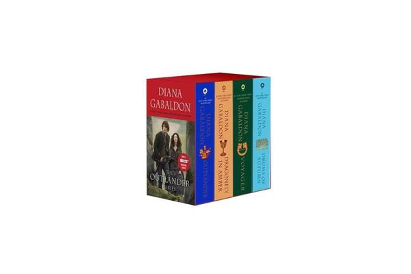 Outlander Boxed Set - Outlander, Dragonfly in Amber, Voyager, Drums of Autumn