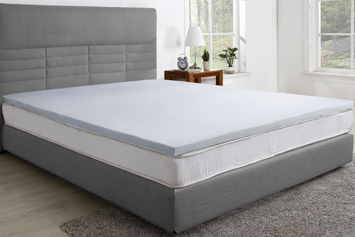 Trafalgar Gel Infused Memory Foam Mattress Topper with Bamboo Cover (King)