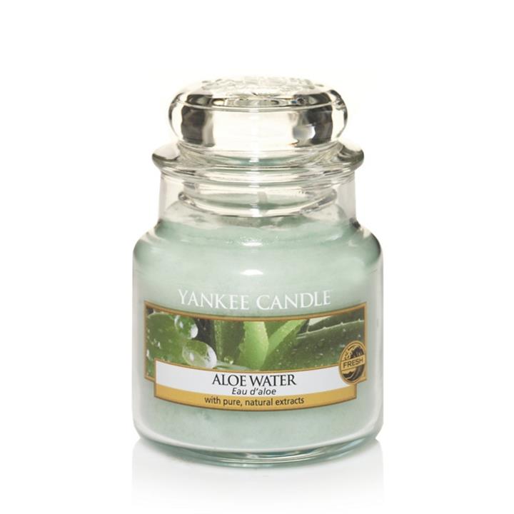 Yankee Candle Small Classic 'aloe Water' Scented Jar Candle, Multicoloured