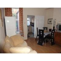 1 room available in all inclusive studentyoung professional house shar ...
