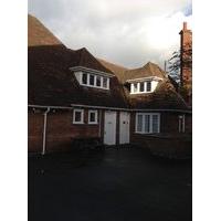 1 Double bedrooms available (Bills Included)