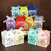 100pcs love Shaped Laser Cut Hollow Carriage Favors Box Gifts Candy Boxes With Ribbon Bridal Shower Wedding Event Party Supplies
