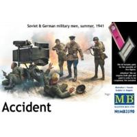 1:35 \'accident\' Summer 1941 Soviet & German Military Figurines