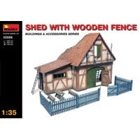 1:35 Shed With Wooden Fence Model Kit
