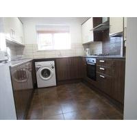 ****13 Stanleyfield Road****ONLY ONE ROOM AVAILABLE****HOUSE SHARE *****
