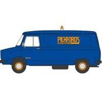 1/76 Sherpa Van Pickfords