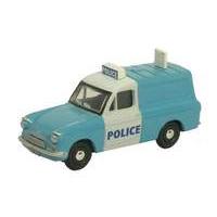 176 hull city police anglia van