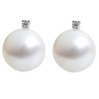 18ct White Gold Freshwater Pearl and Diamond Stud Earrings EOX70033DD