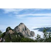 2-Day Private Tour in Xi?an: Terracotta Warriors and Hua Shan Hike