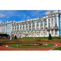 2-Day St. Petersburg Sightseeing Experience with Round-Trip Airport Transfers