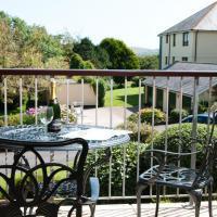 2 Tanworth House