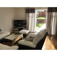 2 furnished double rooms to let in new build property of Hayle park