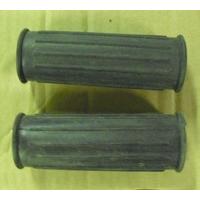 2 x spare wheelbarrow handles