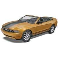 2010 ford mustang convertible 125 scale model kit