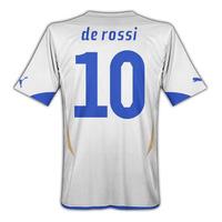 2010-11 Italy World Cup Away (De Rossi 10)