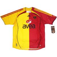 2006-07 Galatasaray Home Shirt *BNIB* XL.Boys