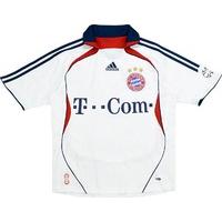 2006-07 Bayern Munich Away Shirt (Excellent) XL.Boys