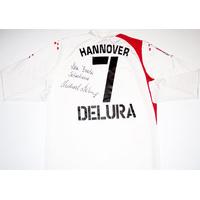 2005-06 Hannover 96 L/S Match Issue Signed Away Shirt Delura #7