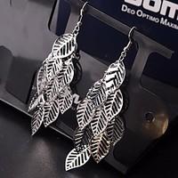 2015 Fashion Retro India Hollow Leaves All-Match Star Earrings