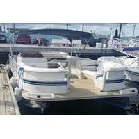 22\' Pontoon Boat Rental in Riviera Beach Marina for 12 Passengers