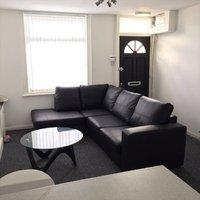3 double bed near salford university