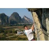 4-Hour Small Group Rock Climbing Tour in Yangshuo