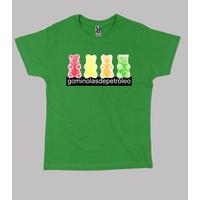 4 bears. child green shirt