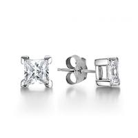 4 prong setting princess diamond stud earring