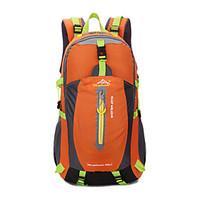 40 L Backpack Camping Hiking Traveling Wearable Breathable Moistureproof
