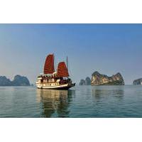 5-Day Northern Vietnam Tour from Hanoi Including Day Trip to Hoa Lu and Halong Bay Cruise
