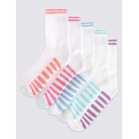 5 Pairs of Cotton Rich Sports Socks with Freshfeet (3-14 Years)