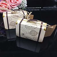 50pcs/lots Stamp Design Handbag Wedding Box Party Favors Crafts Paper Candy Box Gift Box For Wedding And Party Supplies