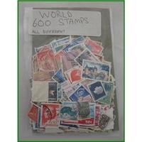 600 World stamps - all different