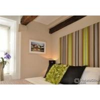 7 CROSS STREET BOUTIQUE TOWNHOUS...