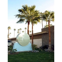 7 Springs Inn & Suites