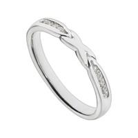 9ct white gold diamond kiss ring