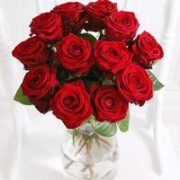 a dozen luxury naomi roses flowers