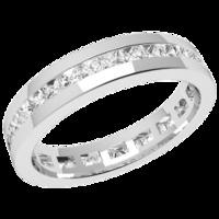 A beautiful Princess Cut diamond set wedding ring in platinum (In stock)