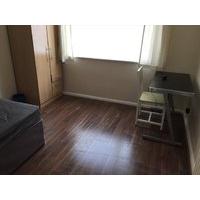 A DOUBLE ROOM FOR RENT