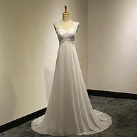 A-line Wedding Dress - Chic Modern Vintage Inspired Sweep / Brush Train V-neck Chiffon Lace with Appliques Button