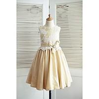 A-line Knee-length Flower Girl Dress - Lace / Taffeta Sleeveless Scoop with